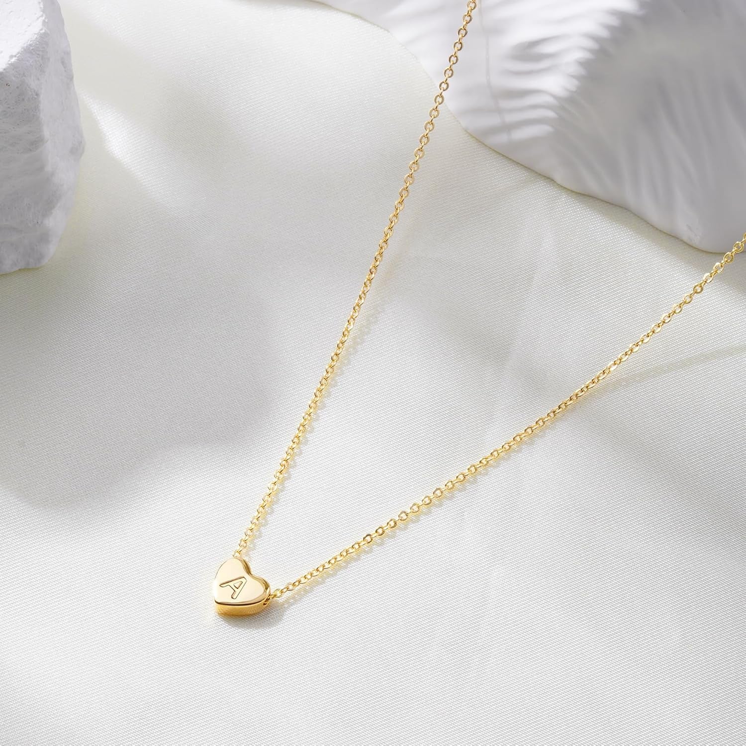 Heart Initial Necklaces for Women Girls - 14K Gold Filled Heart Pendant Letter Alphabet Necklace Letter Initial Necklace Gifts for Girls Teens